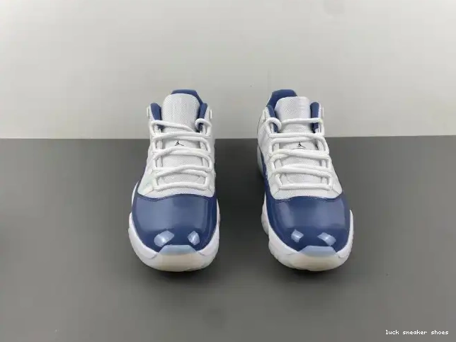 Reps LUCY 11 Jordan Low (2024) Navy Retro Midnight FV5104-104 0608